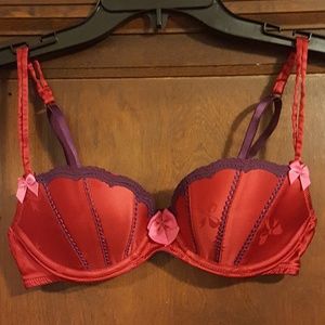 NWOT Victoria's Secret Sexy Little Things Bra